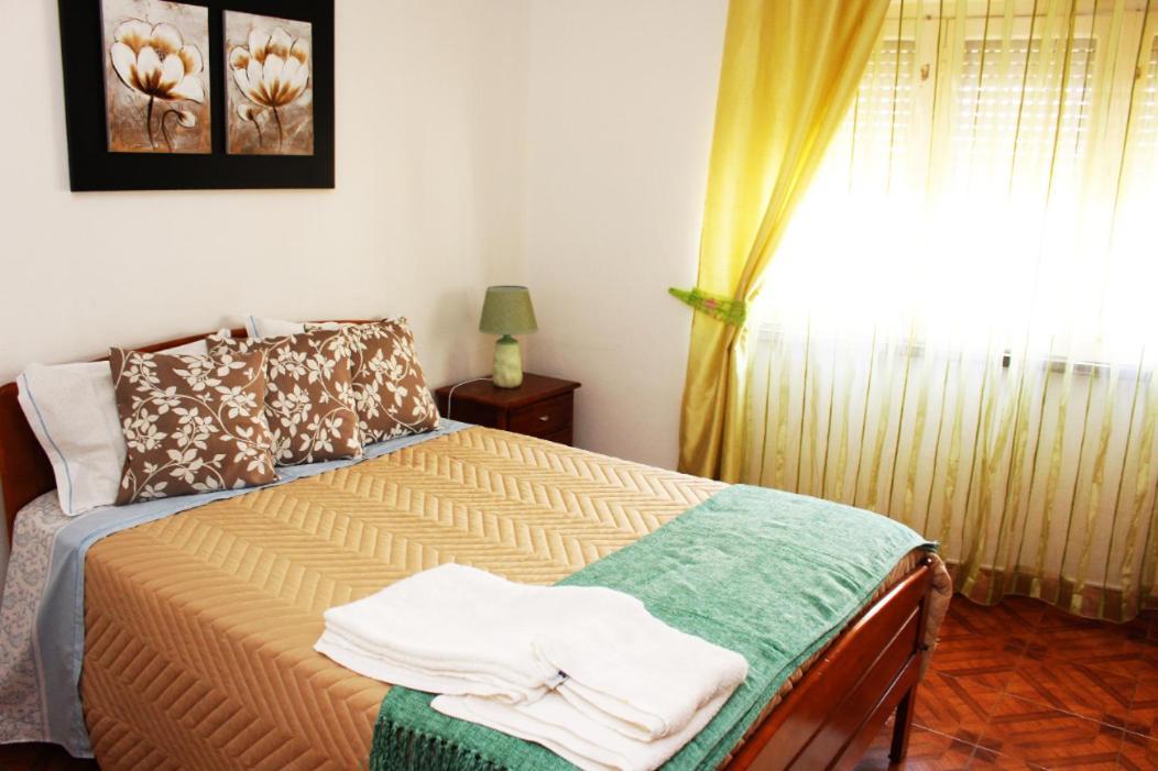 Historic House In Downtown Peniche Hotel ภายนอก รูปภาพ
