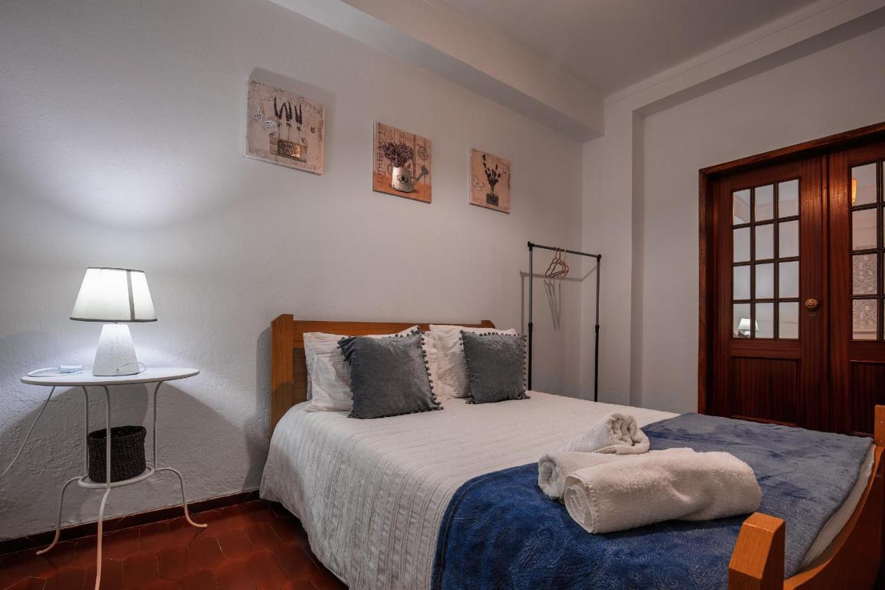Historic House In Downtown Peniche Hotel ภายนอก รูปภาพ